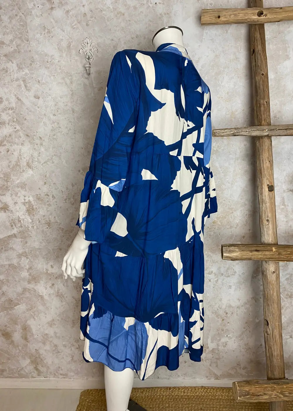 Mekko saga eri värejä 0525 - mekko
